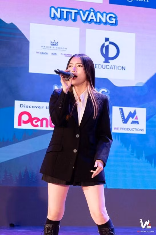 Giọng hát nội lực của “nữ hoàng hát live" Orange khiến tất cả người xem phải nín thở Giọng hát nội lực của “nữ hoàng hát live" Orange khiến tất cả người xem phải nín thở