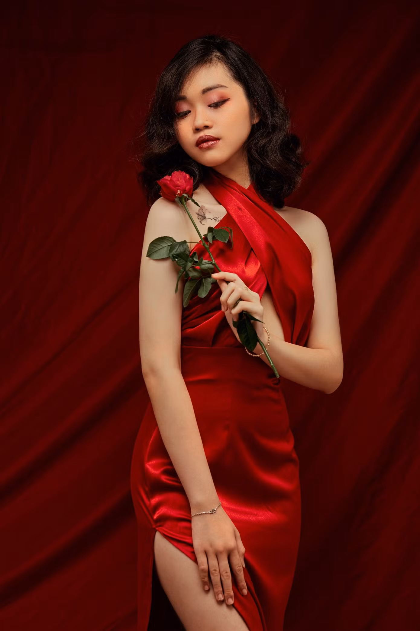 Kiều Anh xuất hiện với hình ảnh đầy quyến rũ.
