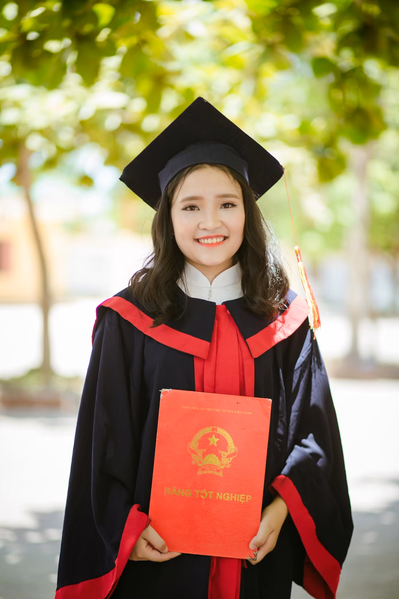 Vũ Thị Vân Anh, sinh viên năm cuối, lớp 59A Sư phạm Ngữ văn, Trường Đại học Vinh.