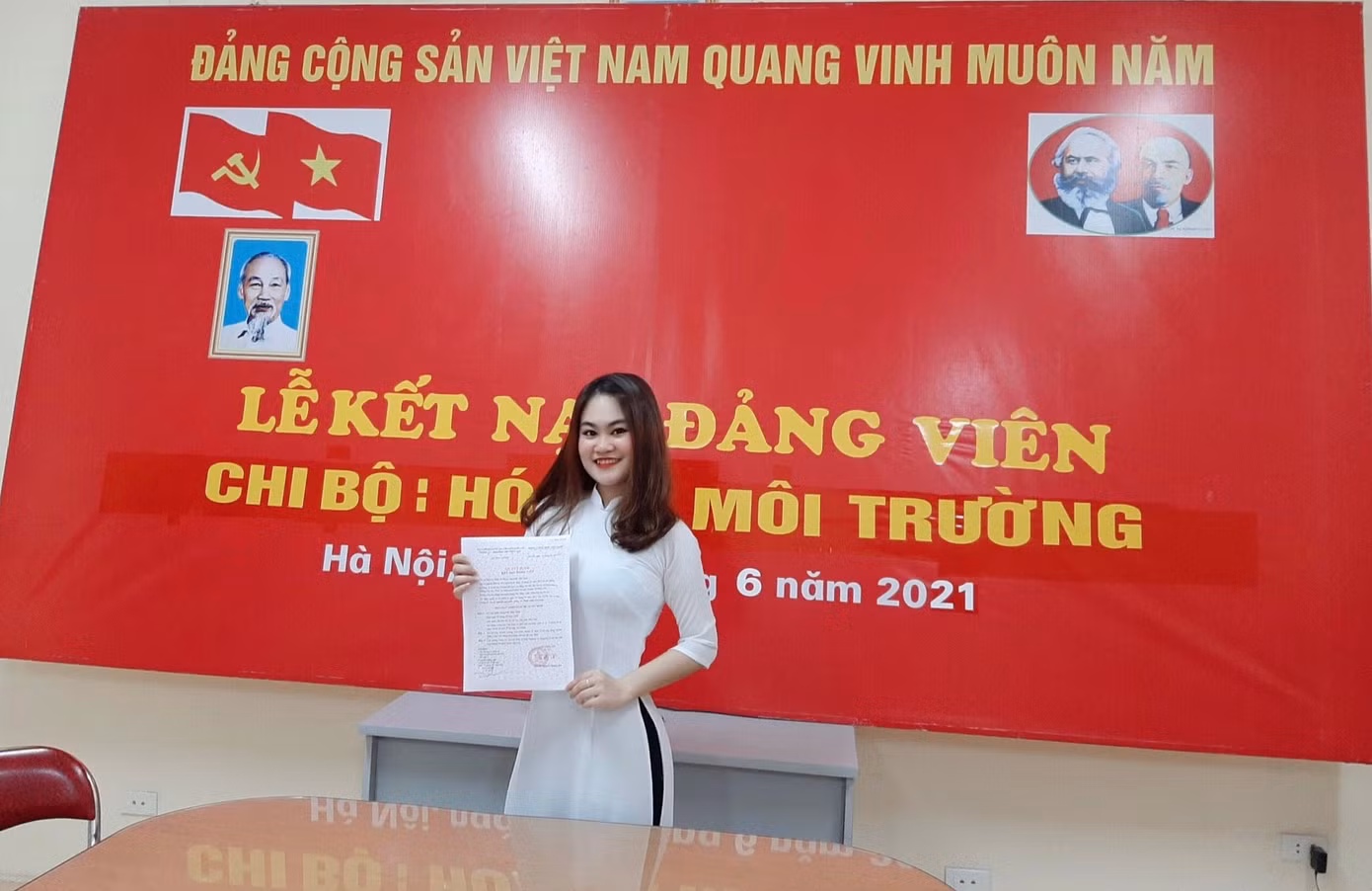 Lễ kết nạp Đảng viên cho đồng chí Vũ Thuỳ Linh