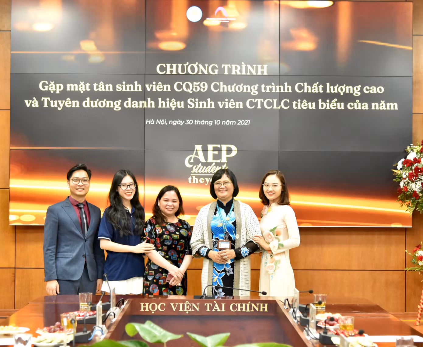 Niềm tự hào to lớn khi được trao tặng danh hiệu AEP Student of The Year Niềm tự hào to lớn khi được trao tặng danh hiệu AEP Student of The Year