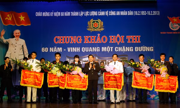Tham dự hội thi chung khảo có 6 đội tuyển thay mặt cho 11 Đoàn cơ sở trực thuộc Đoàn thanh niên BTL Cảnh vệ ở phía Bắc và phía Nam, gồm: Đoàn cơ sở Trung đoàn 600, Đoàn cơ sở Trung đoàn 375, Đoàn cơ sở Trung đoàn Đặc nhiệm - Cơ động, Đoàn cơ sở Phòng Hậu cần, Đội tuyển Liên quân và Đoàn cơ sở Phòng 180