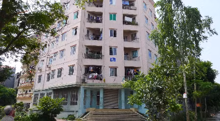 Hàng ngàn căn hộ như khu tái định cư Cầu Diễn đang mòn mỏi chờ được cấp sổ đỏ (Ảnh: Ngọc Cương)