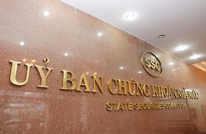 UBCKNN cho biết, biến động trên TTCK xuất phát từ nhiều nguyên nhân, cả trong nước và quốc tế. UBCKNN cho biết, biến động trên TTCK xuất phát từ nhiều nguyên nhân, cả trong nước và quốc tế.