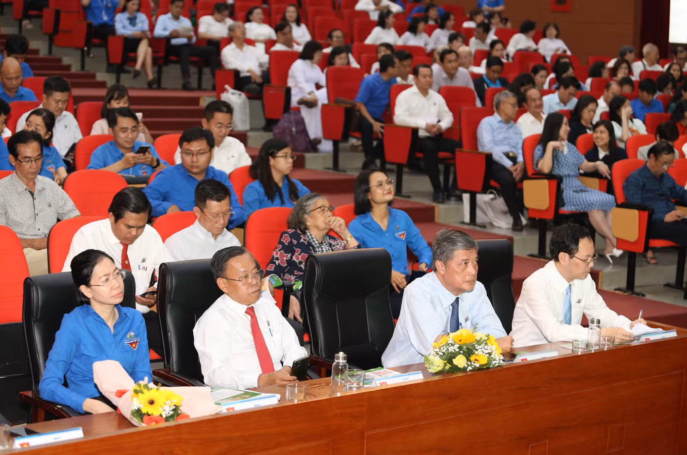 Các đại biểu tham dự Lễ kỷ niệm. (Ảnh: Ngô Tùng) Các đại biểu tham dự Lễ kỷ niệm. (Ảnh: Ngô Tùng)