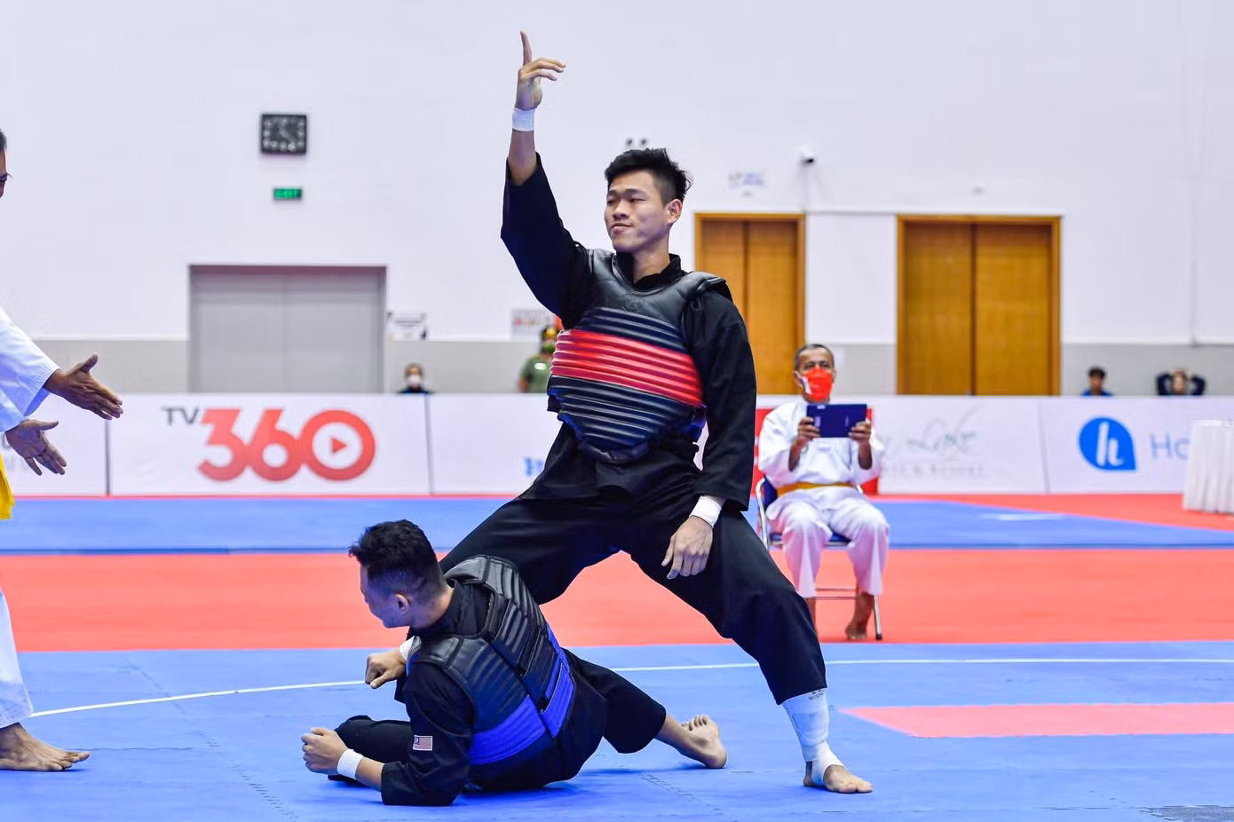 Nguyễn Tấn Sang giành chiến thắng chung cuộc với những đòn đánh mãn nhãn. (Ảnh: NVCC) Nguyễn Tấn Sang giành chiến thắng chung cuộc với những đòn đánh mãn nhãn. (Ảnh: NVCC)
