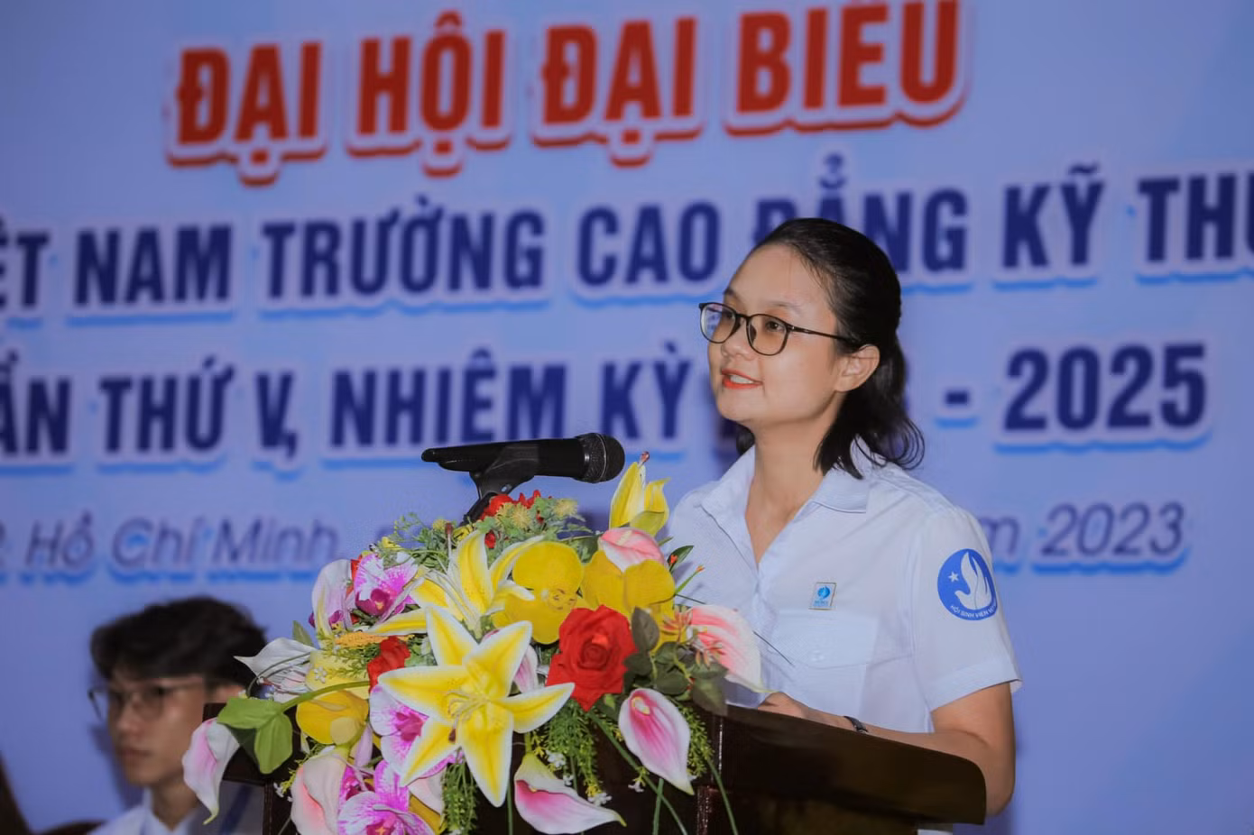Chị Trần Thu Hà - Phó Bí thư Thành Đoàn, Chủ tịch Hội Sinh viên TP. HCM phát biểu tại Đại hội. (Ảnh: TLTĐ) Chị Trần Thu Hà - Phó Bí thư Thành Đoàn, Chủ tịch Hội Sinh viên TP. HCM phát biểu tại Đại hội. (Ảnh: TLTĐ)