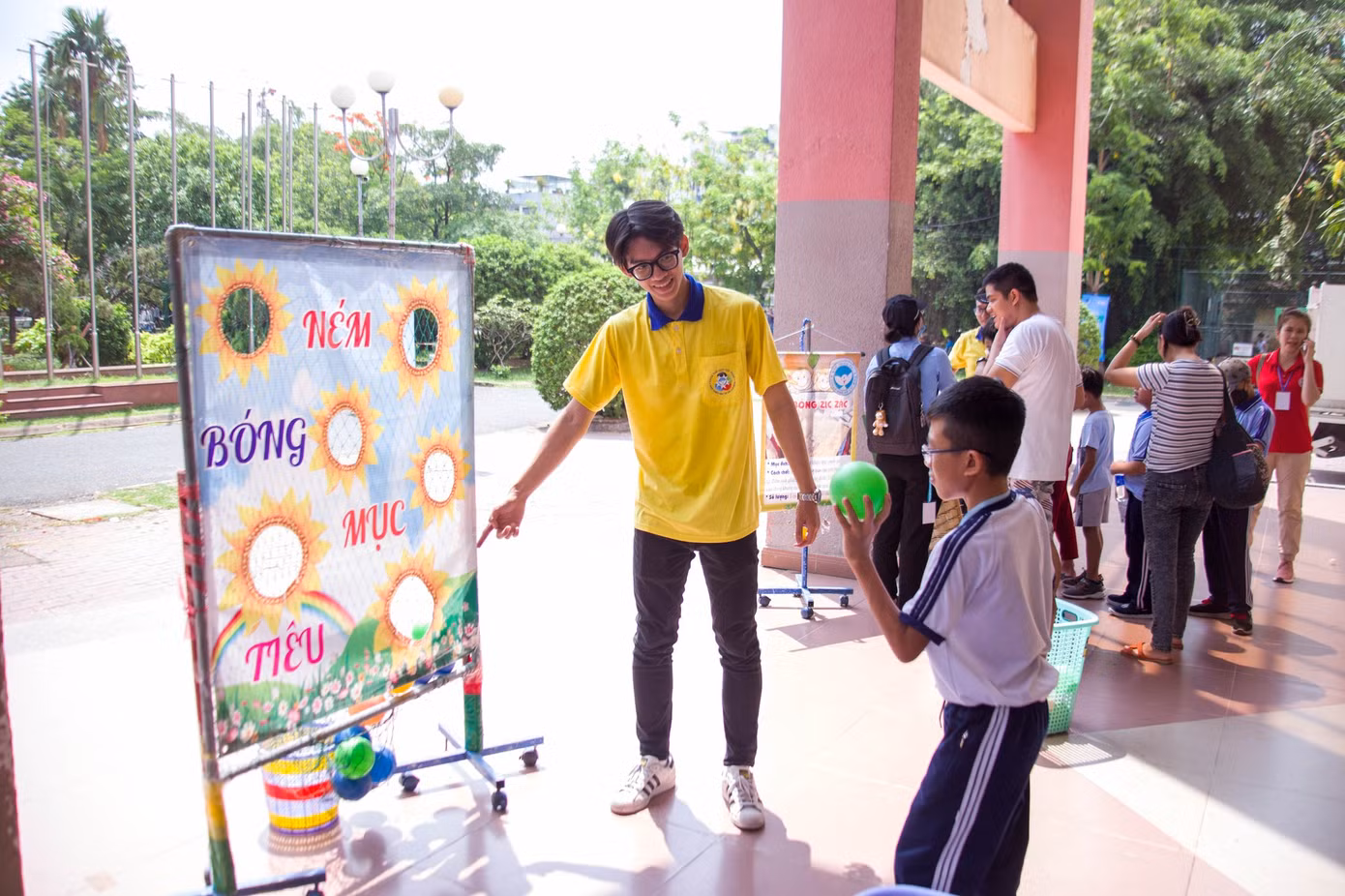 Ban Tổ chức còn bố trí không gian các trò chơi giải trí phù hợp cho các vận động viên tại Hội thao. (Ảnh: TLTĐ) Ban Tổ chức còn bố trí không gian các trò chơi giải trí phù hợp cho các vận động viên tại Hội thao. (Ảnh: TLTĐ)