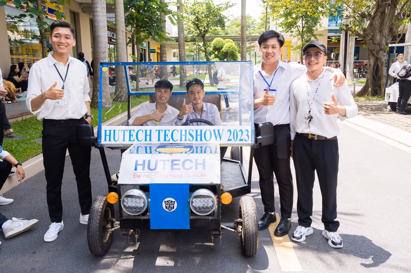 Một sản phẩm xe tiết kiệm năng lượng độc đáo của sinh viên tại Ngày hội.