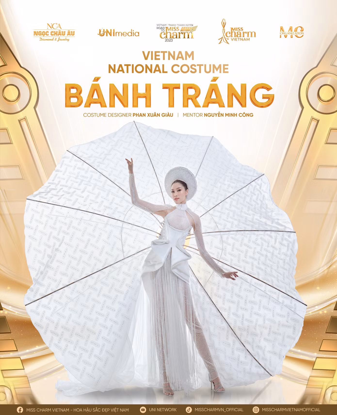 Bộ trang phục "Bánh tráng" ấn tượng của Nhà thiết kế Phan Xuân Giàu. Bộ trang phục "Bánh tráng" ấn tượng của Nhà thiết kế Phan Xuân Giàu.