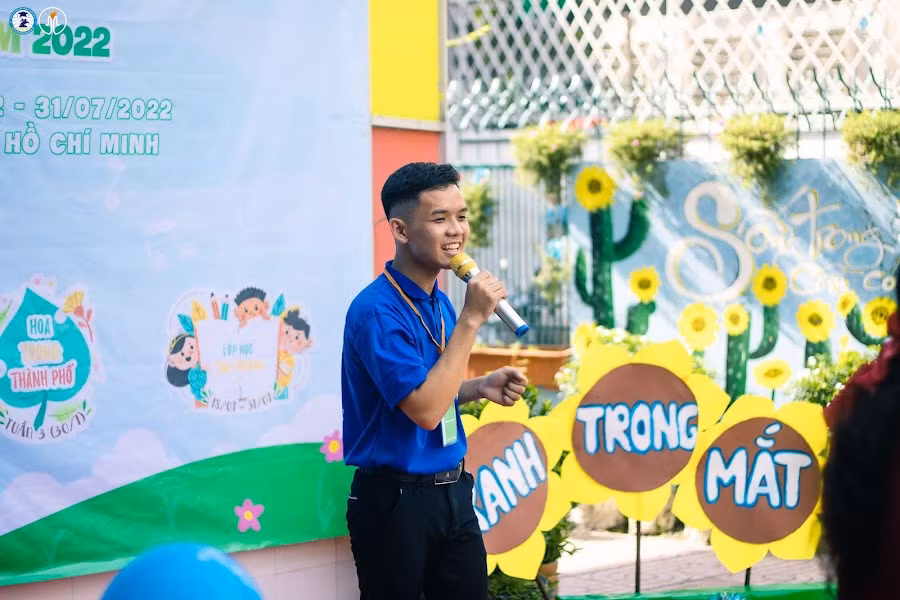 Hoàng Phúc, chàng trai nhiệt huyết với các công tác xã hội. (Ảnh: NVCC) Hoàng Phúc, chàng trai nhiệt huyết với các công tác xã hội. (Ảnh: NVCC)
