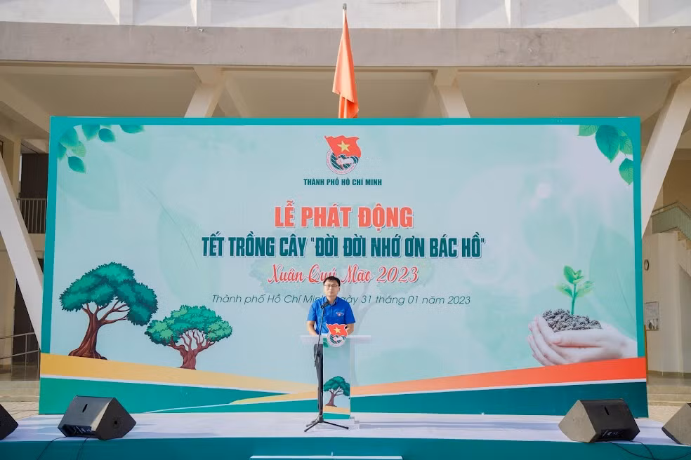 Anh Trương Minh Tước Nguyên - Phó Bí thư Thành Đoàn, Chủ nhiệm Ủy ban Kiểm tra Thành Đoàn TP. HCM phát biểu tại lễ phát động. Anh Trương Minh Tước Nguyên - Phó Bí thư Thành Đoàn, Chủ nhiệm Ủy ban Kiểm tra Thành Đoàn TP. HCM phát biểu tại lễ phát động.