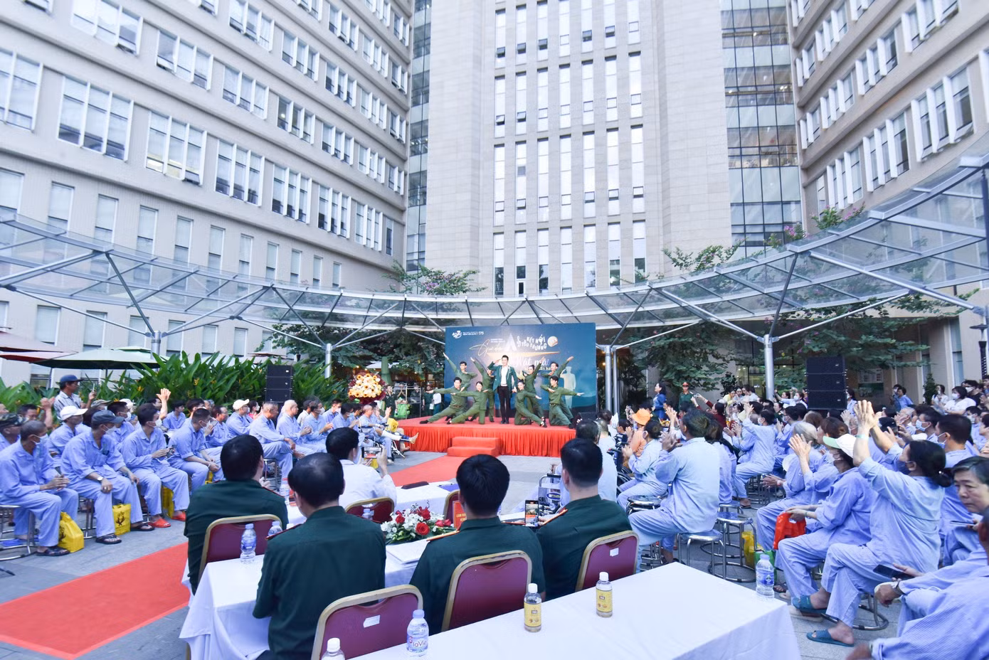 Người bệnh tham gia hưởng ứng nhiệt tình tại Chương trình.