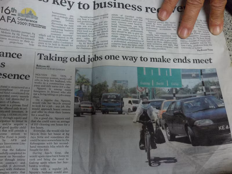 Chị Yến trên báo Brunei 