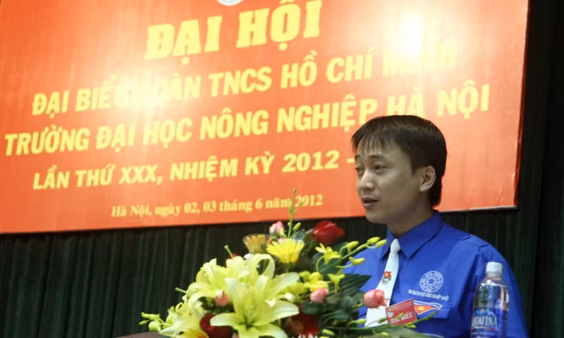 Bí thư Đoàn trường Nguyễn Thanh Hải phát biểu tại đại hội