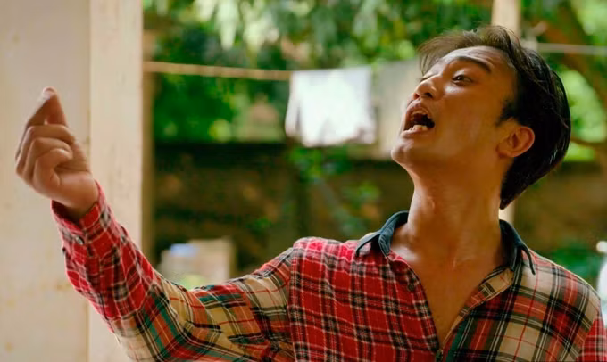 Làng trong phố dẫn đầu tỷ suất người xem trên cả nước tại hạng mục phim và chương trình giải trí trong năm 2023. Làng trong phố dẫn đầu tỷ suất người xem trên cả nước tại hạng mục phim và chương trình giải trí trong năm 2023.