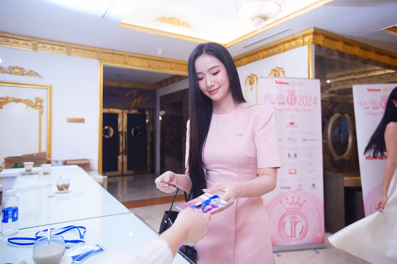 Năm nay, trên 95% thí sinh dự thi là sinh viên tại các đại học và đã tốt nghiệp đại học. Năm nay, trên 95% thí sinh dự thi là sinh viên tại các đại học và đã tốt nghiệp đại học.
