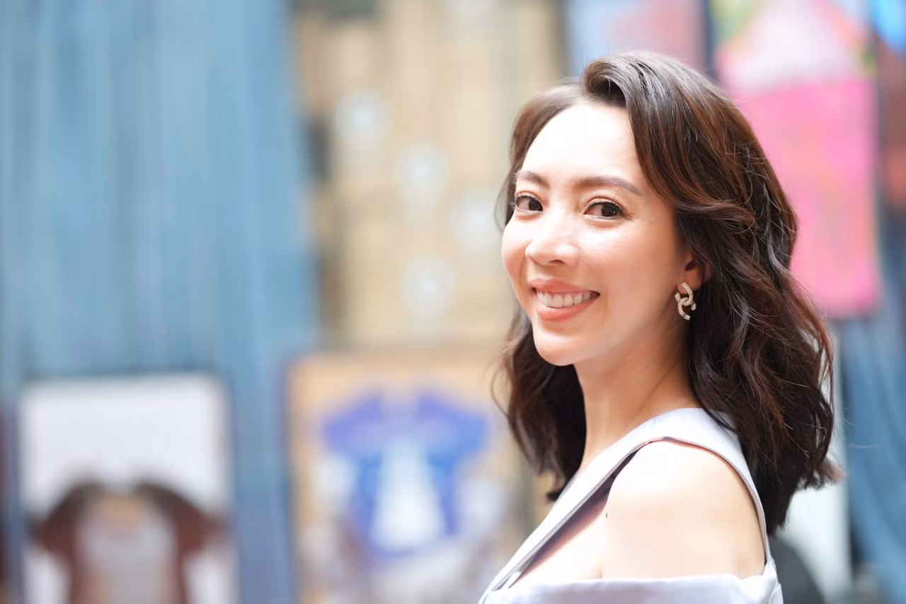 "Thương hiệu" Thu Trang - Tiến Luật khiến Con Nhót mót chồng nhận kỳ vọng lớn từ khán giả và giới chuyên môn. Con số 700 tỷ đồng mà phim Việt ra rạp thu được sau 3 tháng đầu năm 2023 là tín hiệu vui và tiếp động lực cho nhiều nhà làm phim. Trong cuộc trò chuyện với PV Tiền Phong, Thu Trang nói danh hiệu nhà sản xuất "trăm tỷ" không làm cô áp lực. Ảnh: Trọng Quân. "Thương hiệu" Thu Trang - Tiến Luật khiến Con Nhót mót chồng nhận kỳ vọng lớn từ khán giả và giới chuyên môn. Con số 700 tỷ đồng mà phim Việt ra rạp thu được sau 3 tháng đầu năm 2023 là tín hiệu vui và tiếp động lực cho nhiều nhà làm phim. Trong cuộc trò chuyện với PV Tiền Phong, Thu Trang nói danh hiệu nhà sản xuất "trăm tỷ" không làm cô áp lực. Ảnh: Trọng Quân.