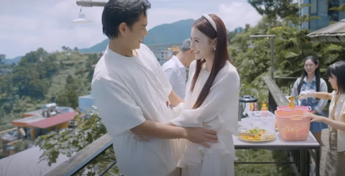 Hùng và Yên bắt tay vào dự án khởi nghiệp.