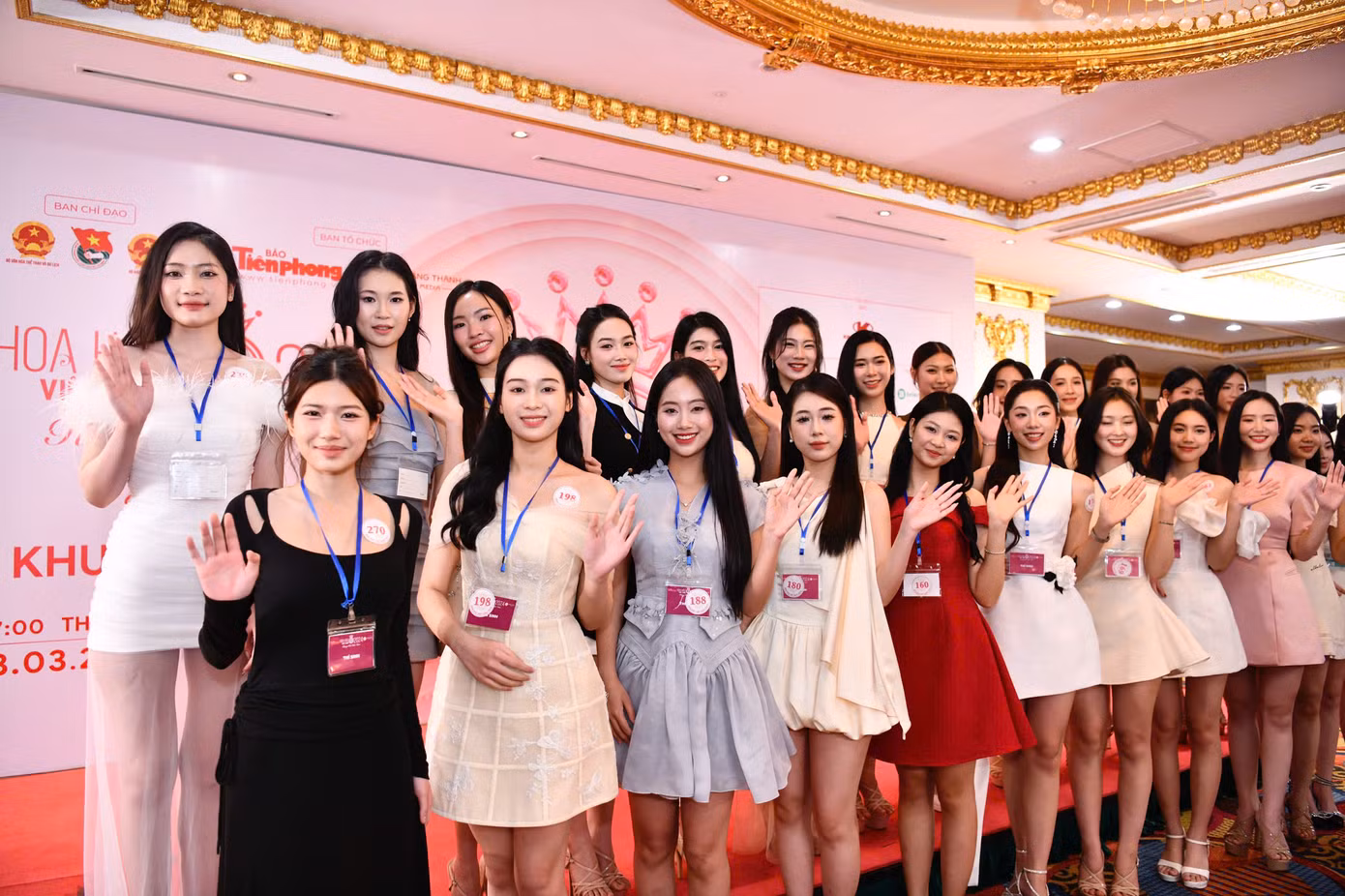 Các thí sinh xuất sắc nhất khu vực phía Bắc bước vào Chung khảo Hoa hậu Việt Nam 2024. Ảnh: Trọng Tài. Các thí sinh xuất sắc nhất khu vực phía Bắc bước vào Chung khảo Hoa hậu Việt Nam 2024. Ảnh: Trọng Tài.
