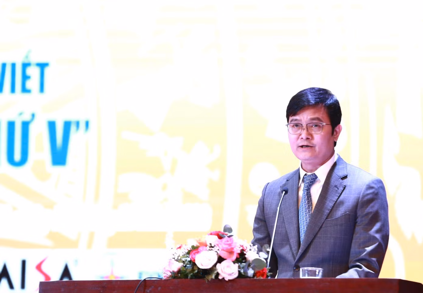 Anh Bùi Quang Huy - Ủy viên dự khuyết Ban Chấp hành T.Ư Đảng, Bí thư thứ nhất Ban Chấp hành T.Ư Đoàn, phát biểu tại lễ kỷ niệm. Ảnh: Bảo Anh