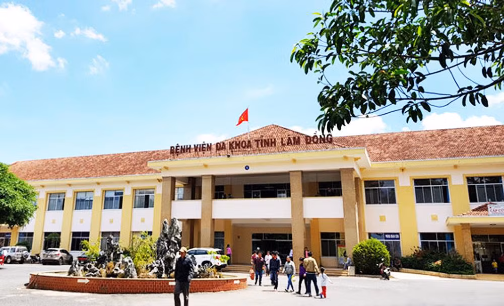 Bệnh viện Đa khoa Lâm Đồng, nơi bệnh nhân L. điều trị và tử vong