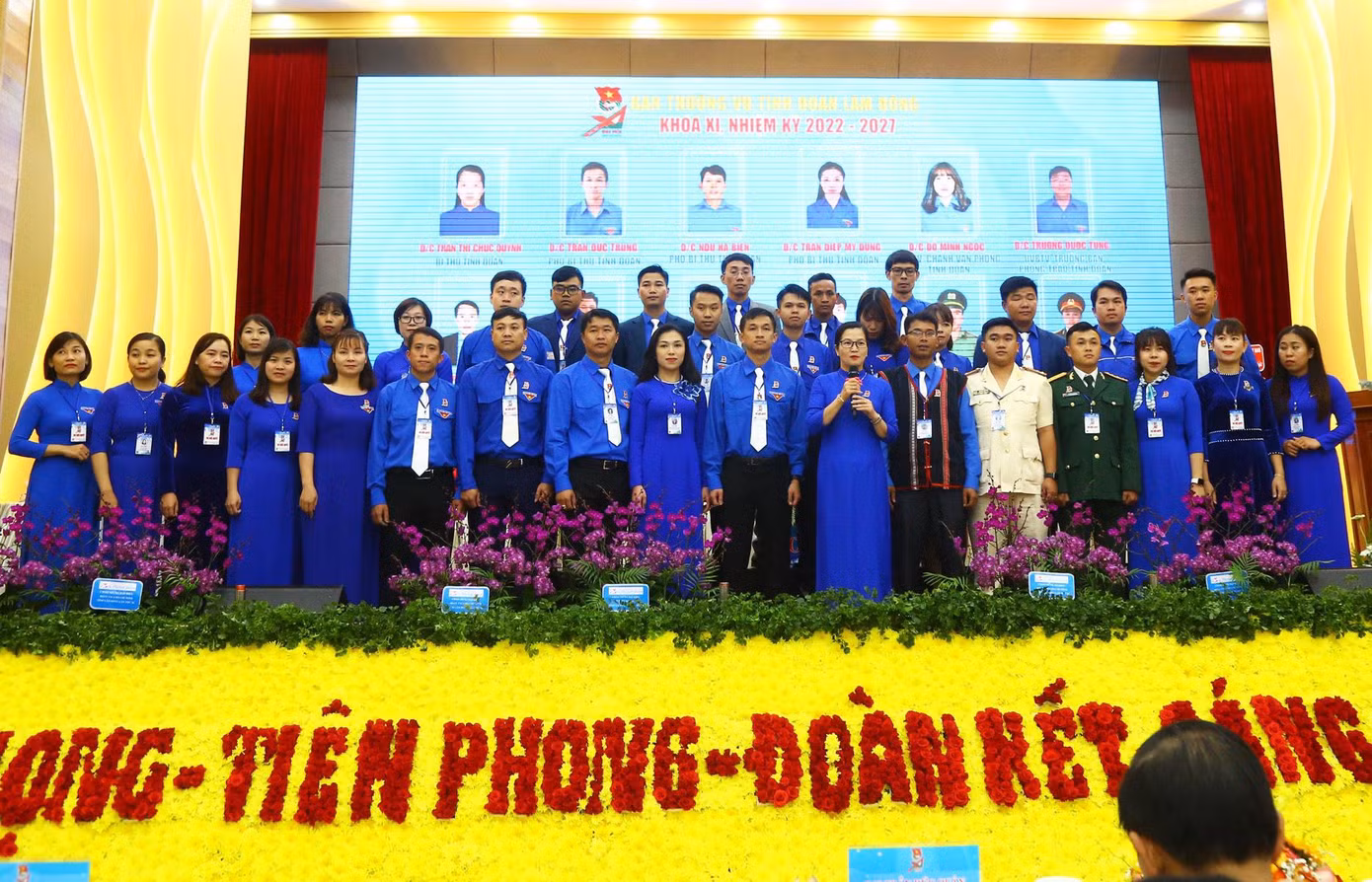 Ban Chấp hành Tỉnh Đoàn Lâm Đồng nhiệm kỳ 2022 - 2027 ra mắt Ban Chấp hành Tỉnh Đoàn Lâm Đồng nhiệm kỳ 2022 - 2027 ra mắt