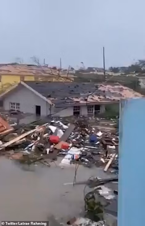 Bão 'quái vật' Dorian đoạt mạng 5 người trên quần đảo Bahamas ảnh 8