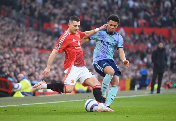 MU rơi điểm trước Arsenal ảnh 6