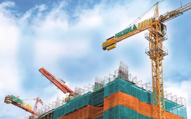 Công ty TNHH Xây dựng Phục Hưng hoạt động xoay quanh 3 mảng kinh doanh chính gồm xây dựng dân dụng và công nghiệp, bất động sản và thủy điện và năng lượng tái tạo. Công ty TNHH Xây dựng Phục Hưng hoạt động xoay quanh 3 mảng kinh doanh chính gồm xây dựng dân dụng và công nghiệp, bất động sản và thủy điện và năng lượng tái tạo.