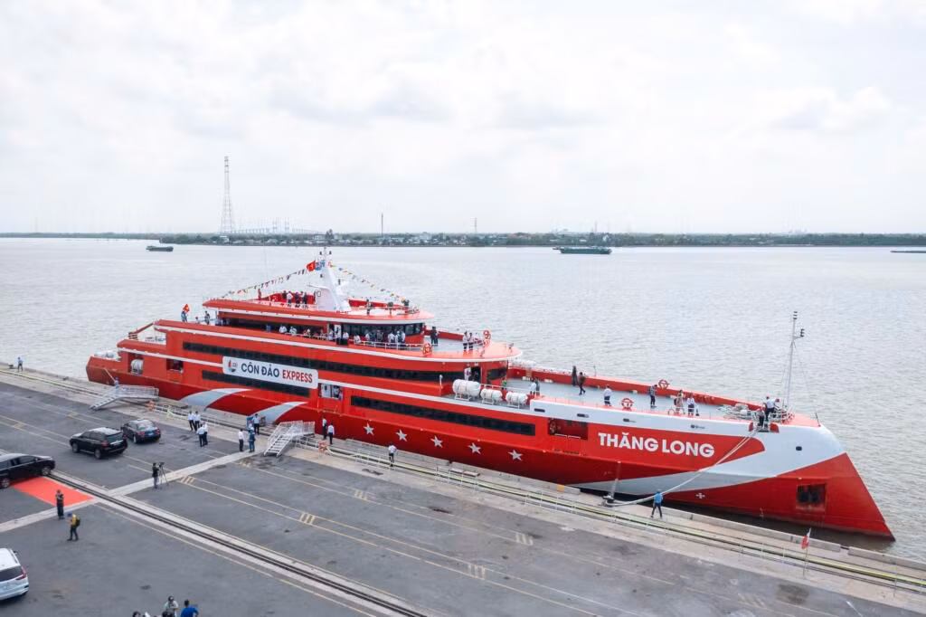 Tàu Thăng Long tại cảng Sài Gòn- Hiệp Phước tháng 4/2024 Tàu Thăng Long tại cảng Sài Gòn- Hiệp Phước tháng 4/2024