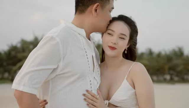 Minh Hằng và chồng doanh nhân thường xuyên "flex" về đối phương.
