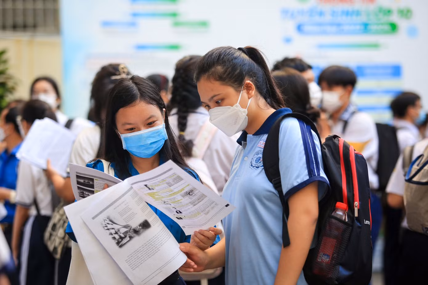 Hơn 3000 sĩ tử đã tham dự kỳ thi tuyển sinh vào 10 đầu tiên ở TP.HCM. Ảnh: Nhật Thịnh Hơn 3000 sĩ tử đã tham dự kỳ thi tuyển sinh vào 10 đầu tiên ở TP.HCM. Ảnh: Nhật Thịnh