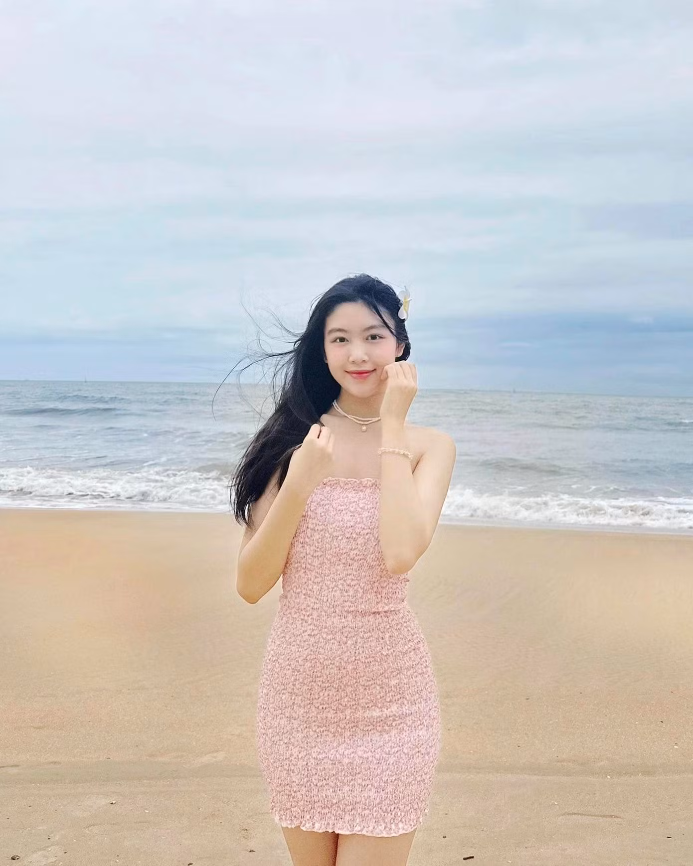 Cô nàng được kì vọng sẽ là ứng viên tiềm năng cho các cuộc thi Hoa hậu. Cô nàng được kì vọng sẽ là ứng viên tiềm năng cho các cuộc thi Hoa hậu.