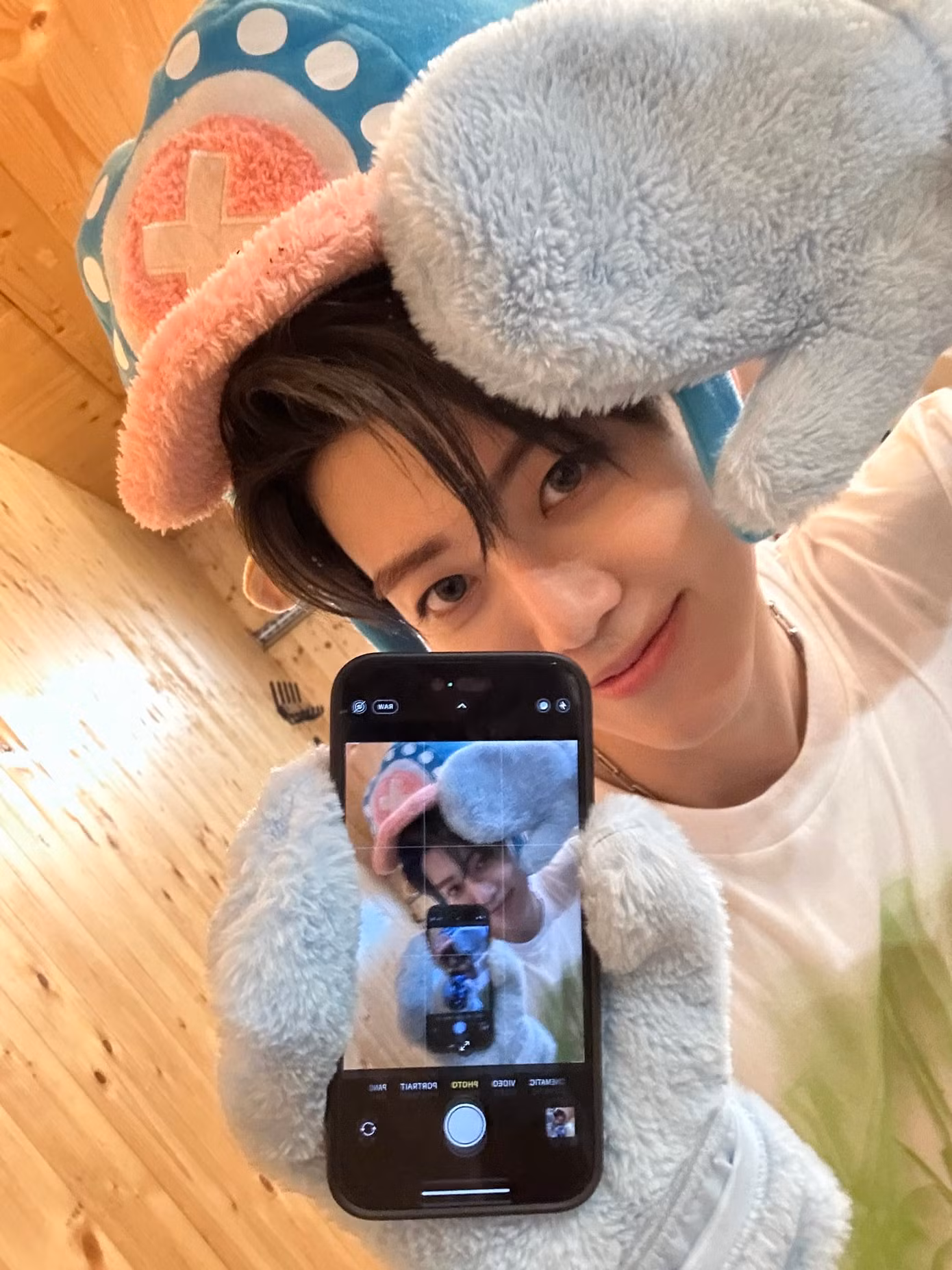 Na Jaemin (NCT) cùng visual siêu thực.
