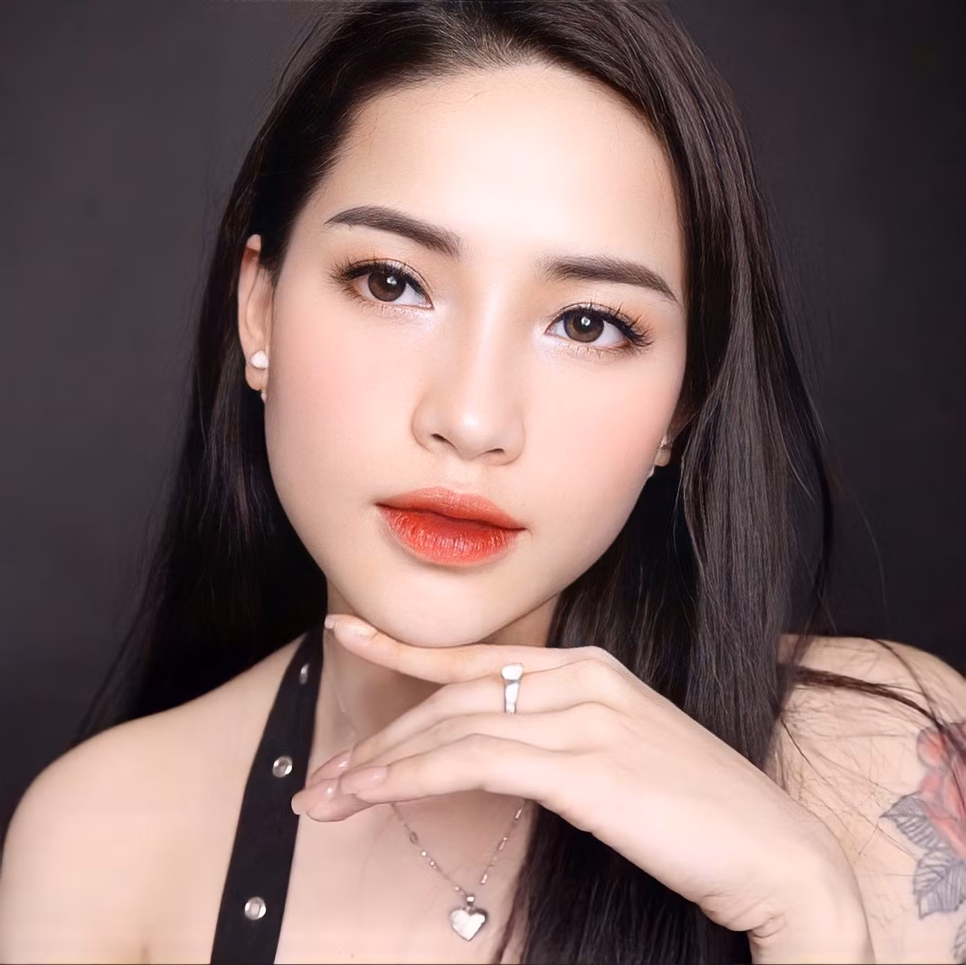 Võ Hà Linh vẫn nhận được sự ủng hộ khi làm các nội dung về sản phẩm làm đẹp.
