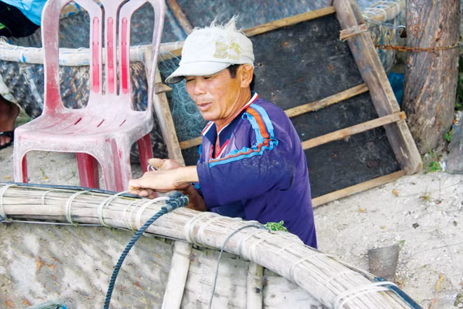 Nhận chìm gần 1 triệu m3 chất thải: Chưa yên trên bờ lại lo dưới biển ảnh 1