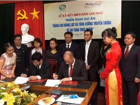 Tại lễ ký kết