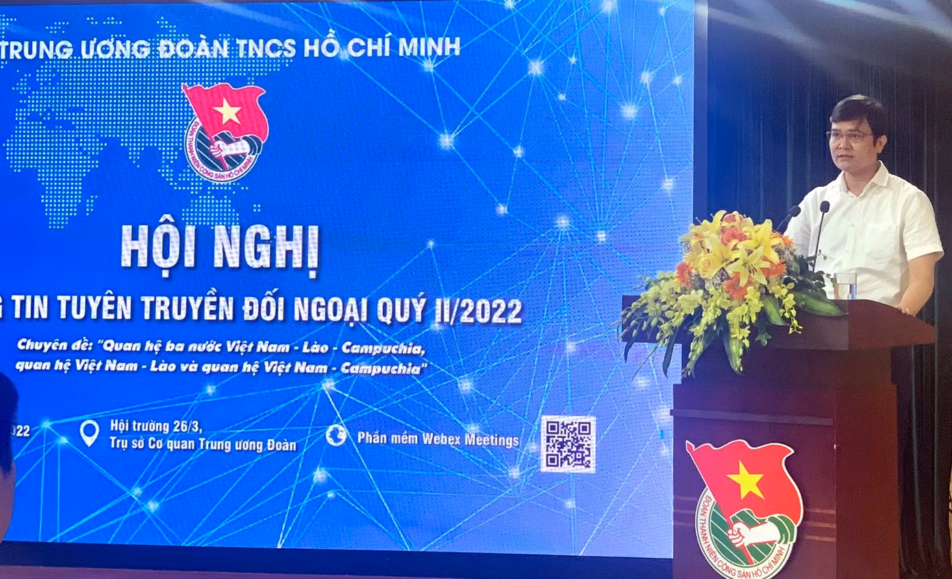 Anh Bùi Quang Huy phát biểu tại chương trình Anh Bùi Quang Huy phát biểu tại chương trình