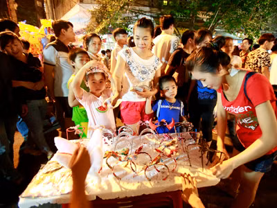 Lựa chọn những đồ chơi có kết cấu đơn giản