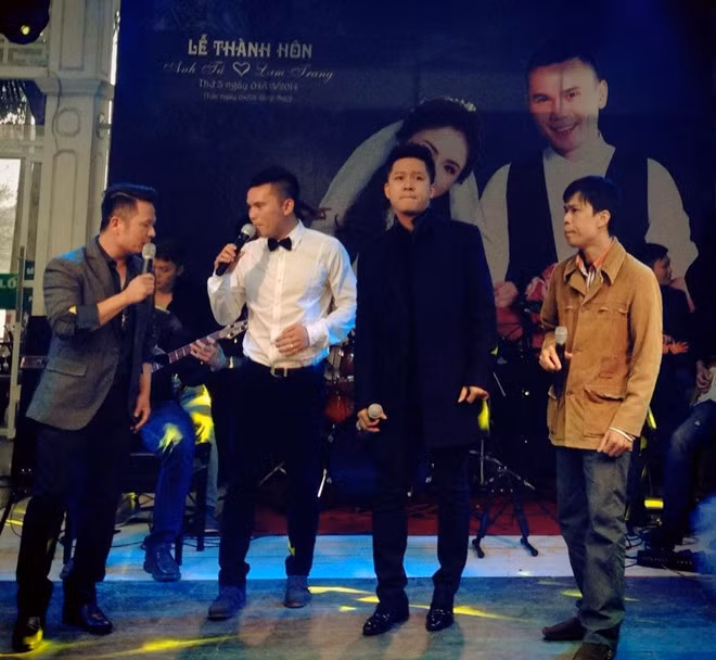 Âm nhạc trẻ trung của Quả Dưa Hấu được ví như làn gió mới trong showbiz Việt thưở sơ khai. Tuy nhiên, đến năm 2000, 