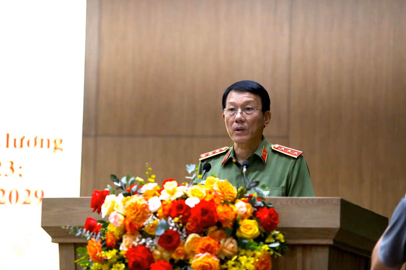 Bộ trưởng Lương Tam Quang phát biểu tại hội nghị.