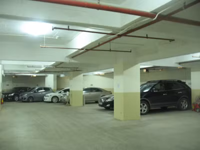Phí gửi xe ôtô tại Sky City 2,5 triệu đồng/tháng (88 Láng Hạ, Hà Nội)