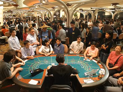 Chơi bài trong casino