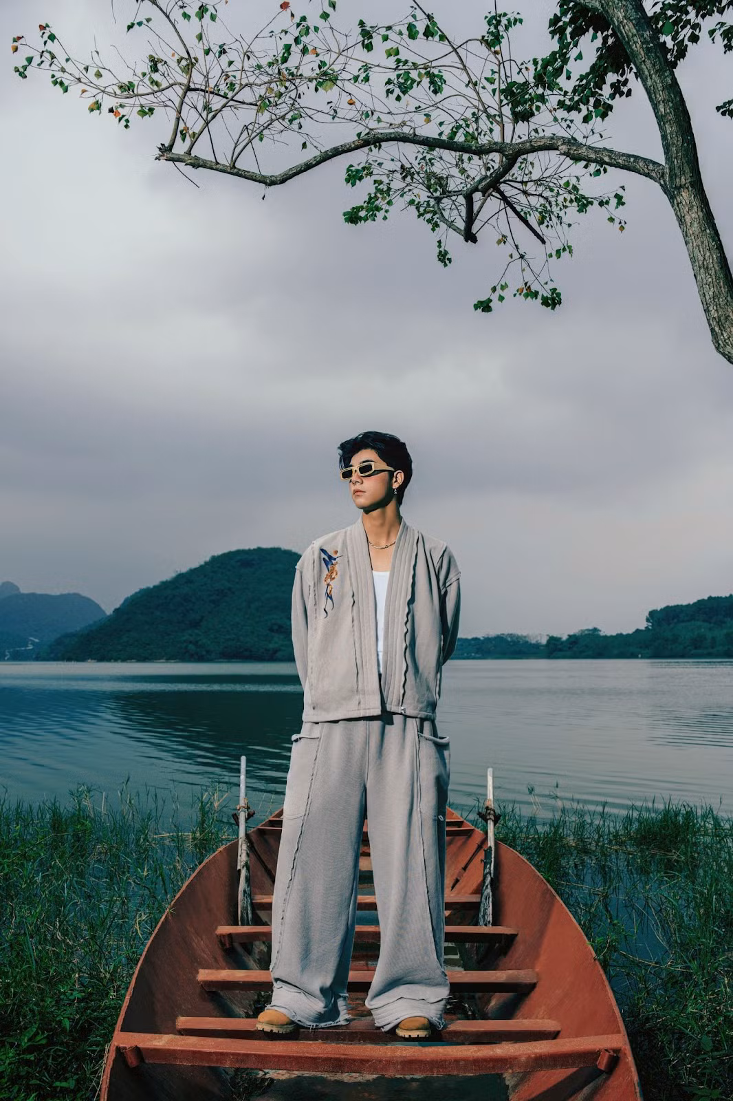 Ở Đình Vương không chỉ có ngoại hình mà còn có tinh thần của một Gen Z dám ước mơ và kiên trì theo đuổi đam mê.