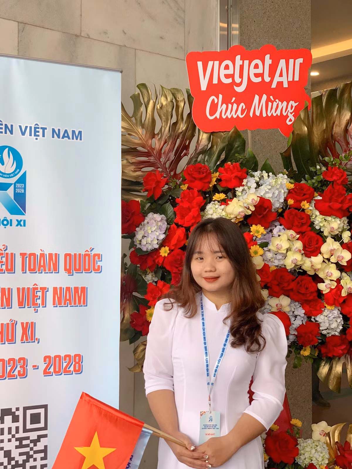 Thanh Huyền tham gia đại hội, thể hiện bản lĩnh, sự trách nhiệm và tinh thần cống hiến.