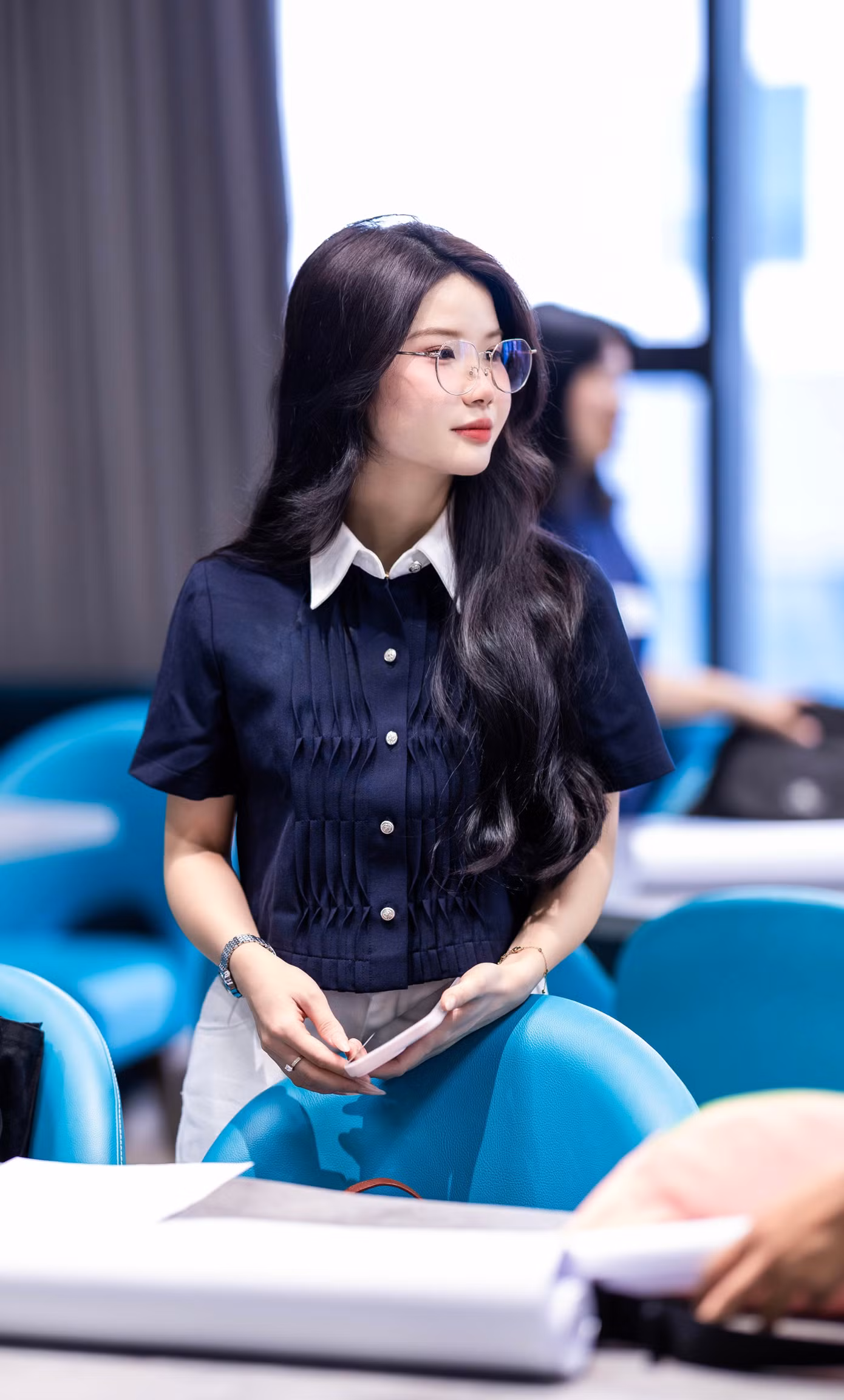 Nguyễn Đỗ Diễm Quỳnh là nữ sinh luôn bền bỉ với các dự án môi trường và cộng đồng. Nguyễn Đỗ Diễm Quỳnh là nữ sinh luôn bền bỉ với các dự án môi trường và cộng đồng.