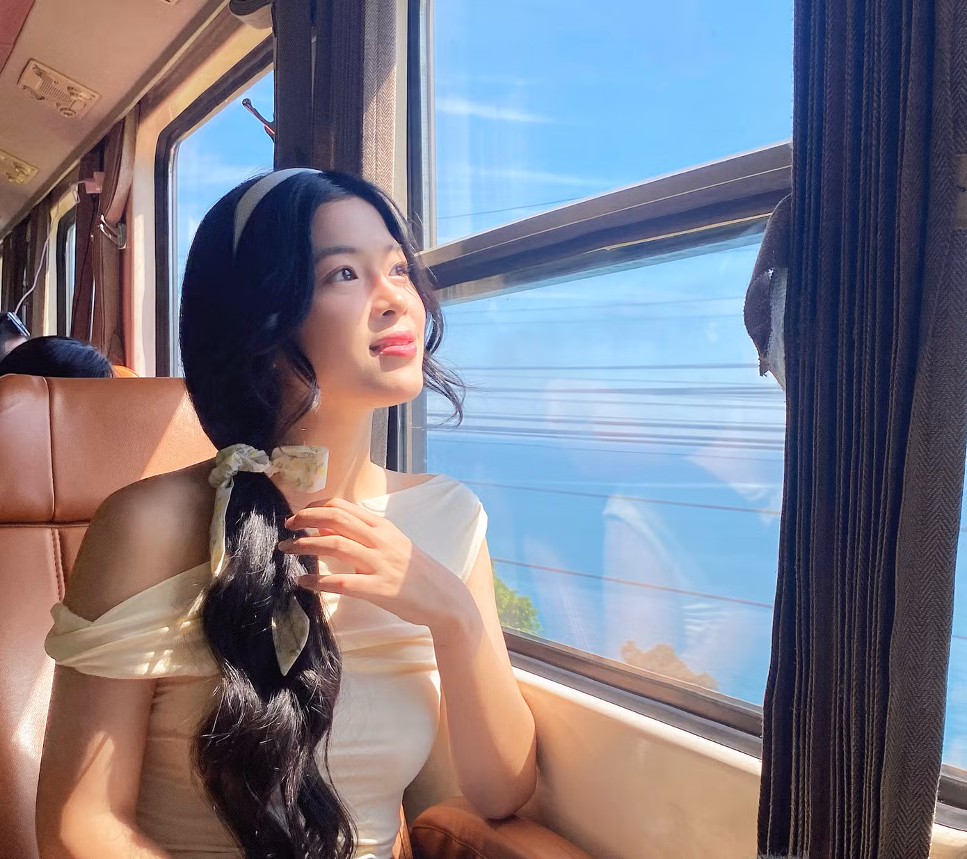 Hà Phương và Huế – một cuộc gặp gỡ đầy duyên phận, nơi tâm hồn yêu xê dịch tìm thấy sự bình yên.