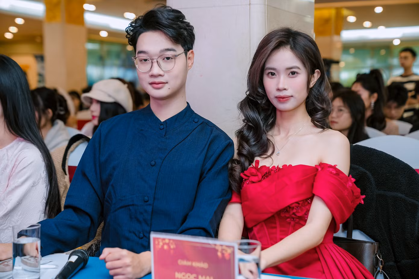 Hiện tại, La Thành là sinh viên năm cuối với niềm đam mê mãnh liệt dành cho giáo dục và ngôn ngữ.