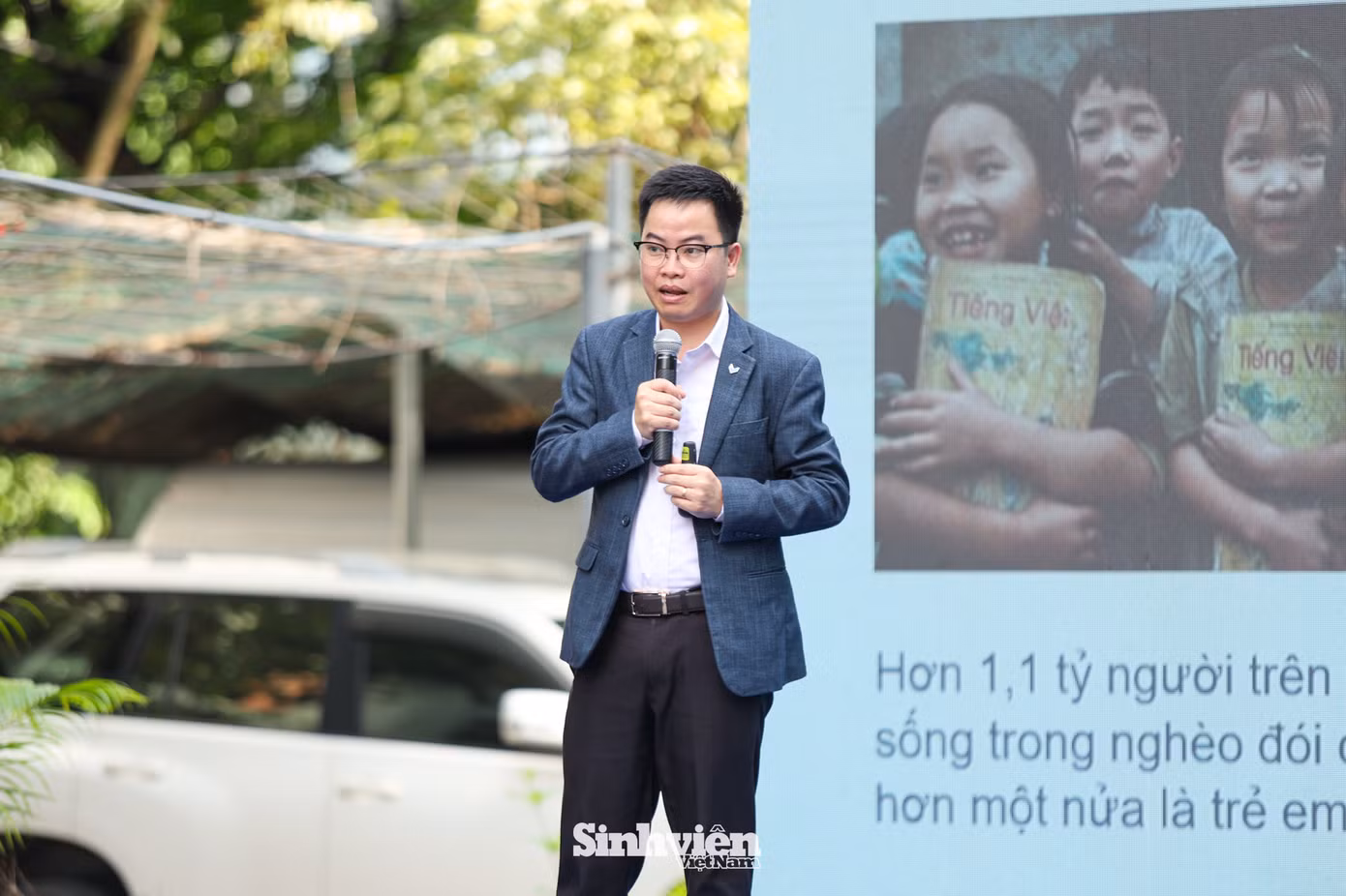 TS Phạm Huy Hiệu nhấn mạnh, người trẻ cần lựa chọn đúng ngành để không bị bỏ lại phía sau. TS Phạm Huy Hiệu nhấn mạnh, người trẻ cần lựa chọn đúng ngành để không bị bỏ lại phía sau.